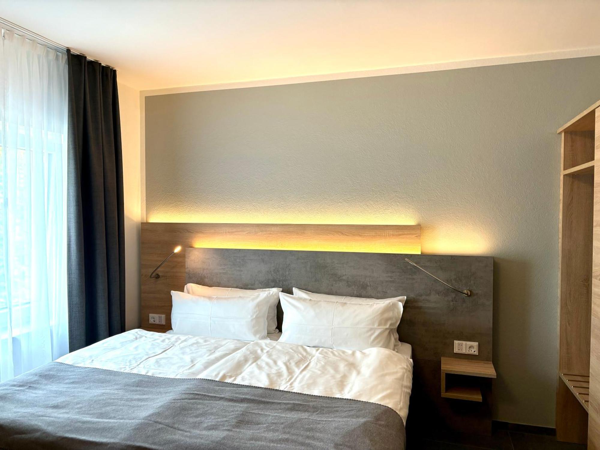 Hotel Schwarzes Ross Ganderkesee Buitenkant foto