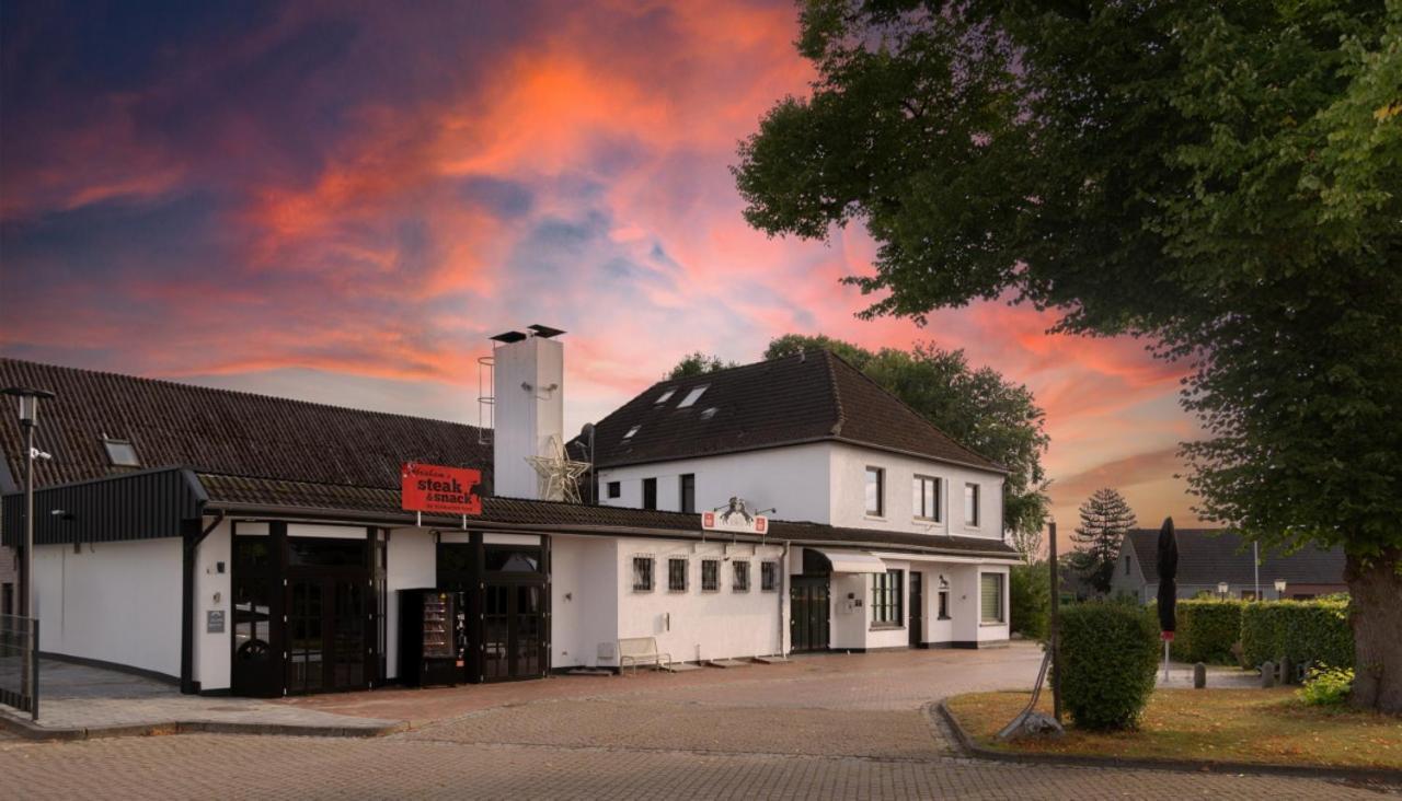 Hotel Schwarzes Ross Ganderkesee Buitenkant foto