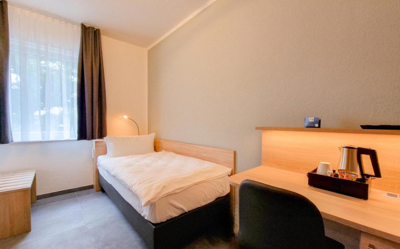Hotel Schwarzes Ross Ganderkesee Buitenkant foto